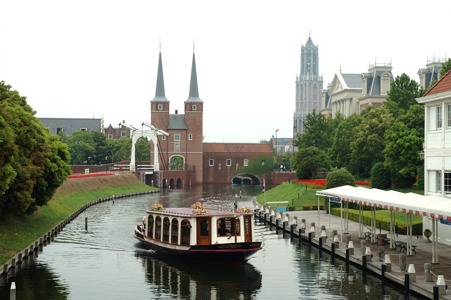 �J�i���X�e�[�V���� (�L���f���_�C�N)